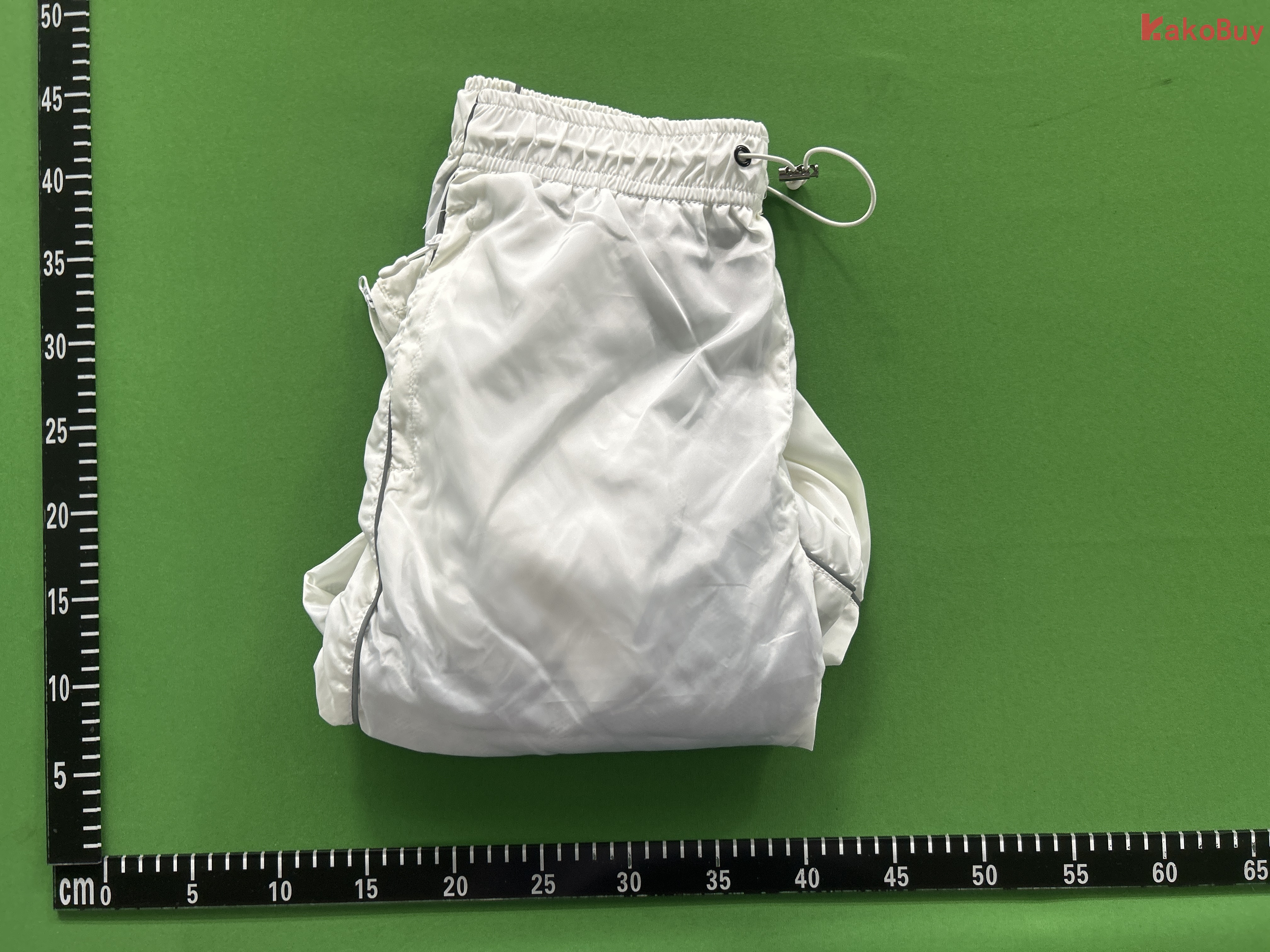 25001白色