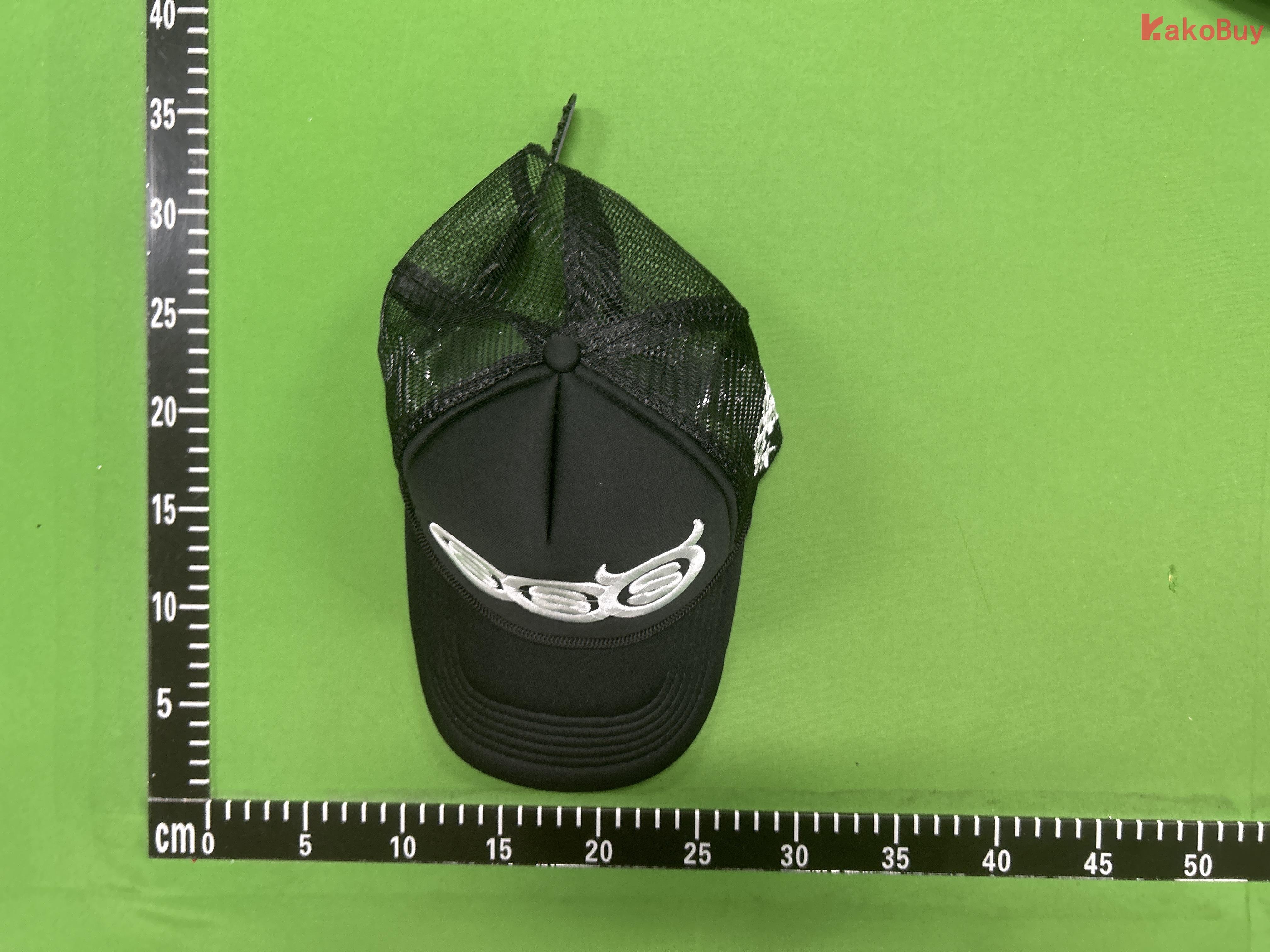 黑色